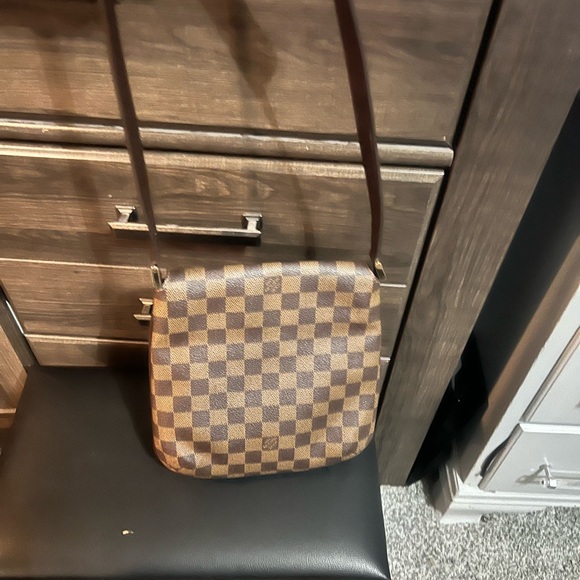 Louis Vuitton Damier Crossbody - Picture 2 of 2